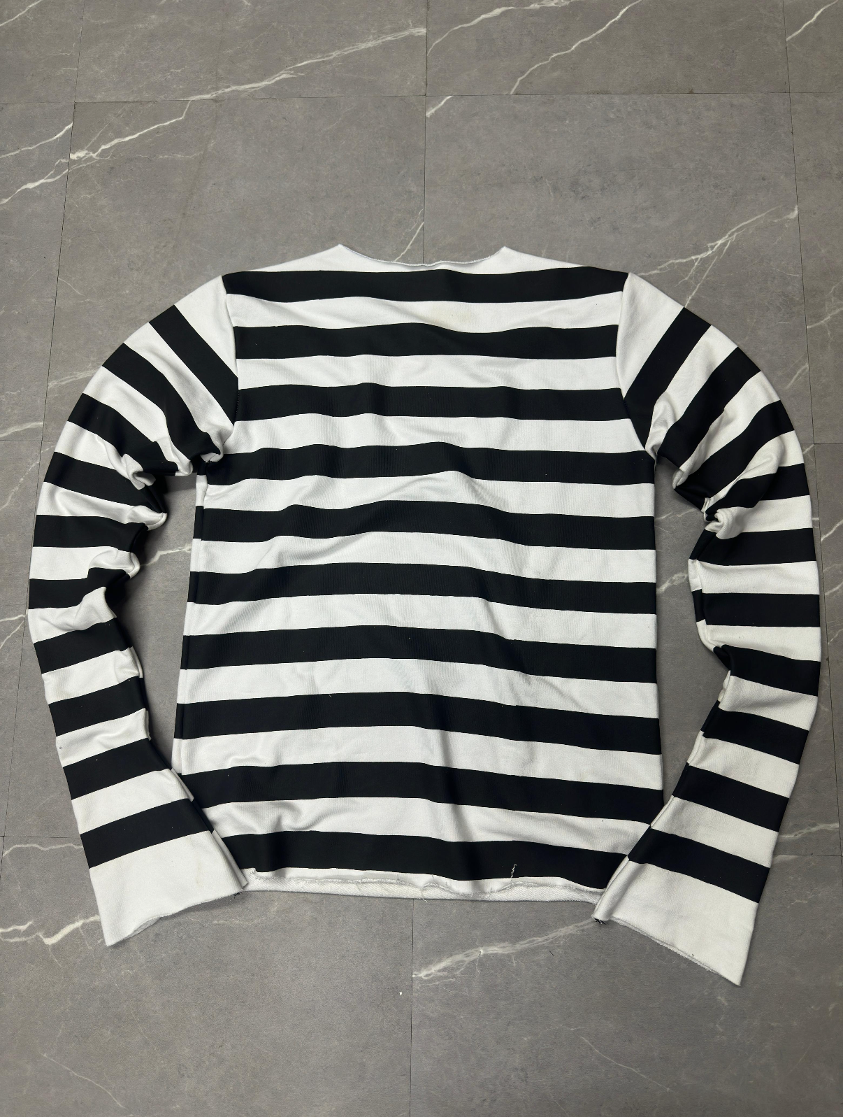 “Prisoner” longsleeve